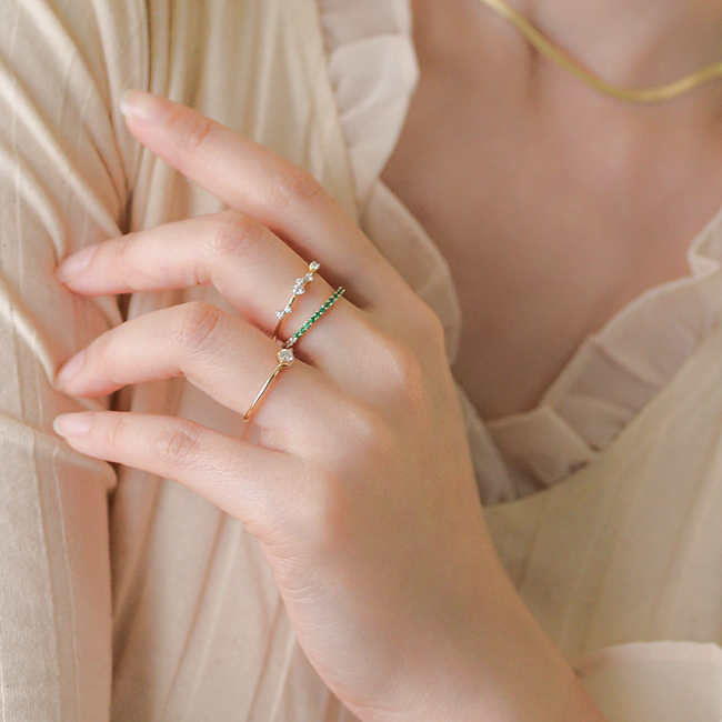 Scatter diamond ring